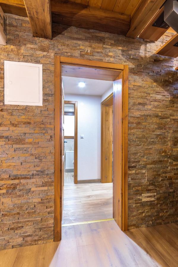 Apartment Stone And Wood Cetingrad エクステリア 写真